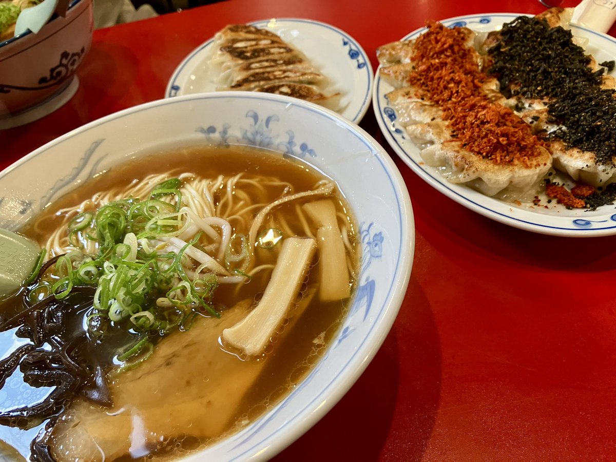 logica0419's tweet photo. 3色餃子、スパイスに脳を焼かれた人間としては最高以外の言葉が出ませんでした
#tinygoramen https://t.co/4TA2Pej0Xg