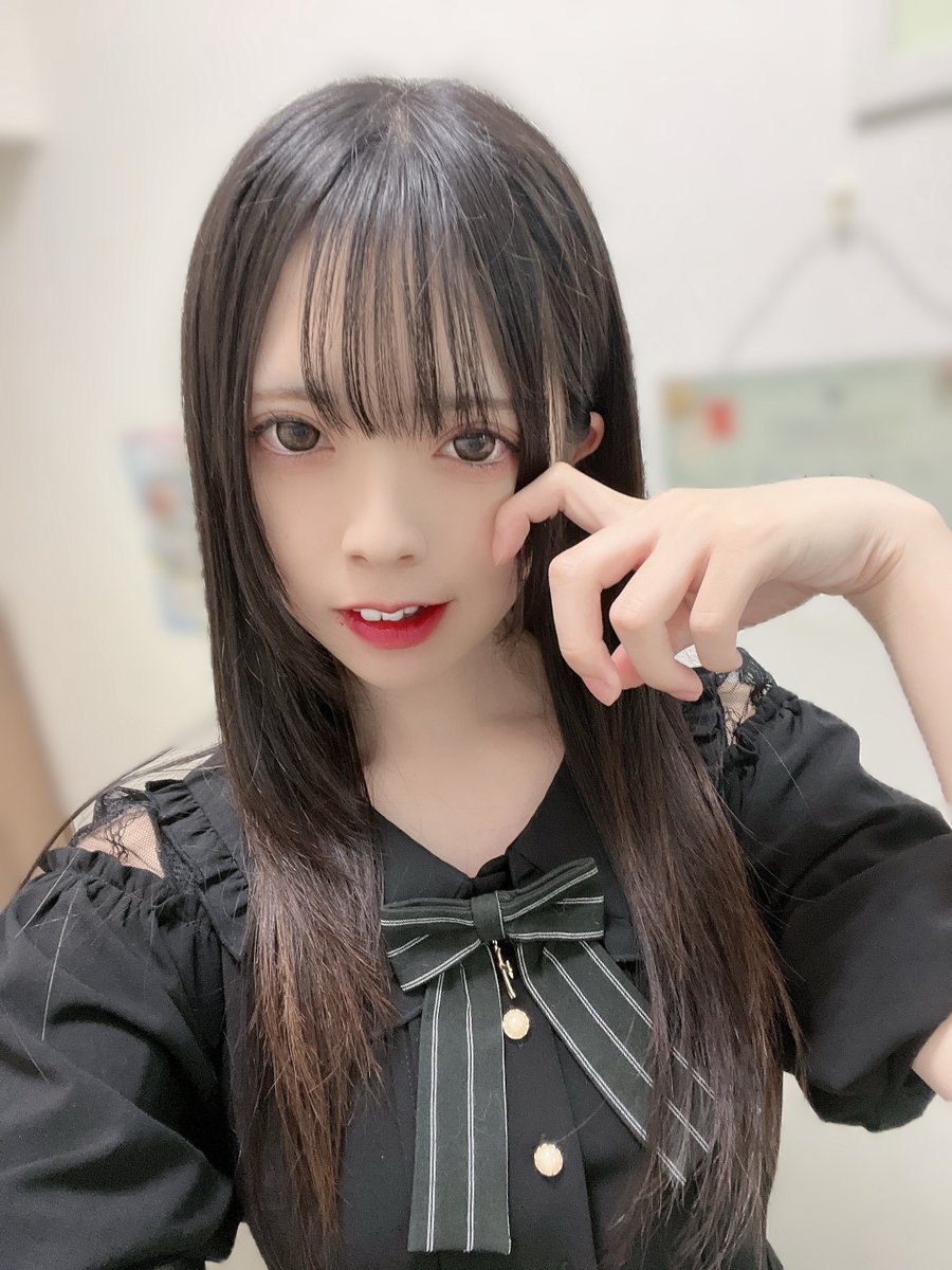 本日もオンライン特典会ありがとうございました！ 1部と2部で私服の