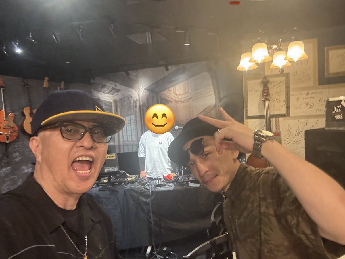 TOLA_cluster's tweet photo. リハーサル中！

7/18（土）トラフェス音ナイト
場所　バズルバンチ愛知豊橋
入場料2,000円

18:00 オープン
18:30 TOLA
19:00 SRUG
19:30 JUDAH
20:00 LMONOR
20:30 たくちゃん
21:00 PEAKY TRIANGLE https://t.co/THdo0MFP9U