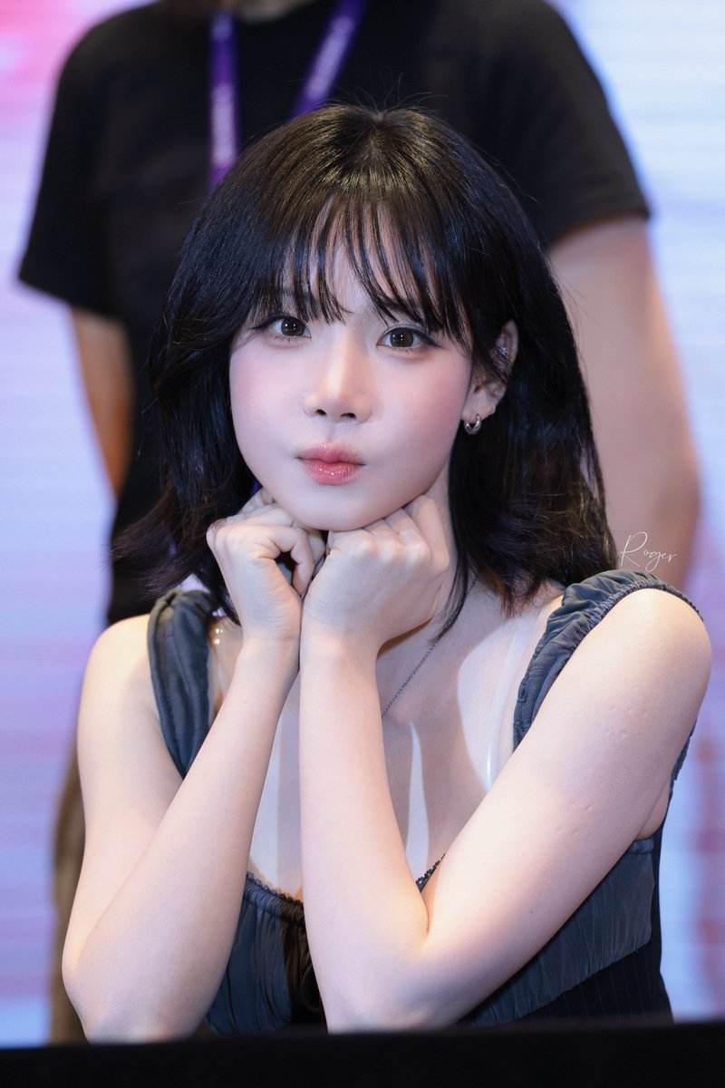 Roger0308_'s tweet photo. 260718
#김나경 #NaKyoung #tripleS https://t.co/JMmD3U2TpS