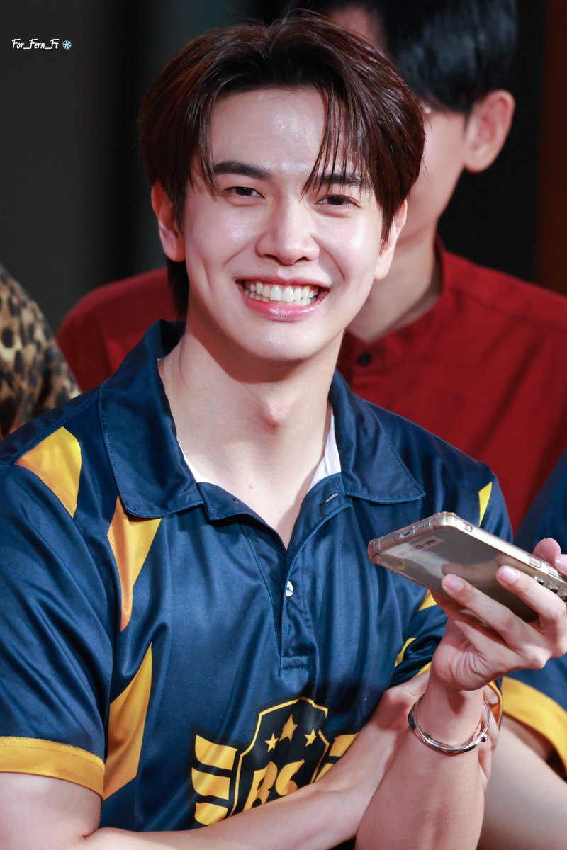 For_Fern_ft's tweet photo. สวัสดีเจ้ารอยยิ้ม  
MAXKYBAS ROV FLOW SERIES CARD

#เปิดตัวการ์ดRoV https://t.co/AC3EvKtXIb