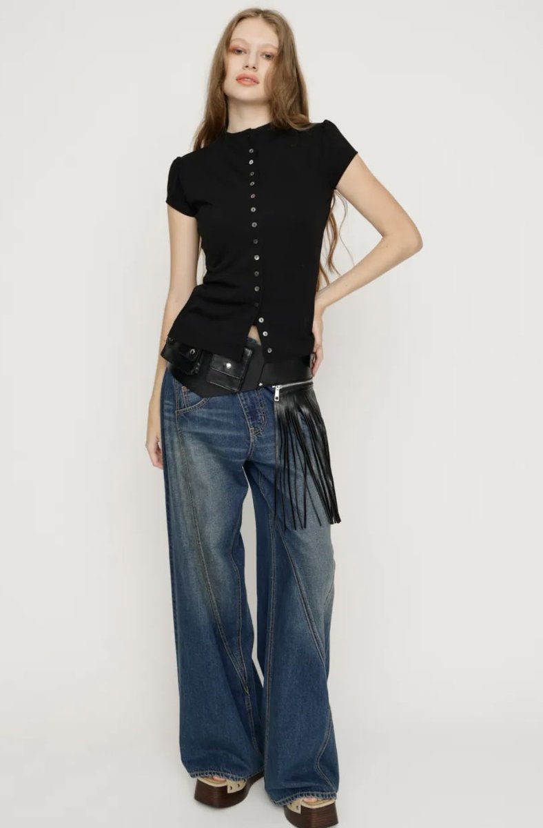 nao_085's tweet photo. BUTTON LINE CAP S／L トップス
フリーサイズ

BLK
D/PUR
¥5,995円

#SLY https://t.co/qZHOrXkdqT
