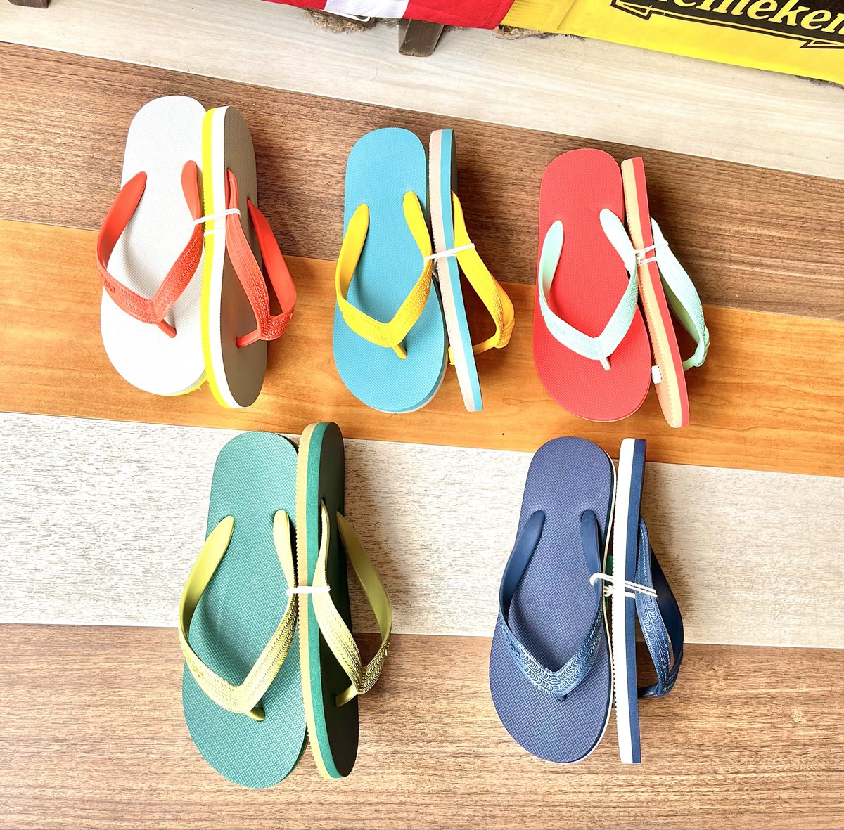 azumashoutenkyo's tweet photo. 東商店

SUMMER IVY

LACOSTE
ポロシャツ
¥17,930税込
※サイズ3.4.5ですが
サイズ欠けございます

Eddie Bauer
デニムショーツ
サイズS〜XL
¥7,700税込

Hippobloo
ビーチサンダル
THAILAND製
¥2,530税込

#lacoste
#eddiebauer
#hippobloo
#summerivy
#東商店
#山科
#京都 #kyoto #セレクトショップ https://t.co/aYrcpukQ7A