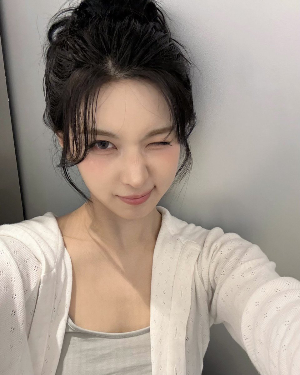 Jinsol_face's tweet photo. #배이 #BAE
#NMIXX #엔믹스 https://t.co/DivdwMTwfA