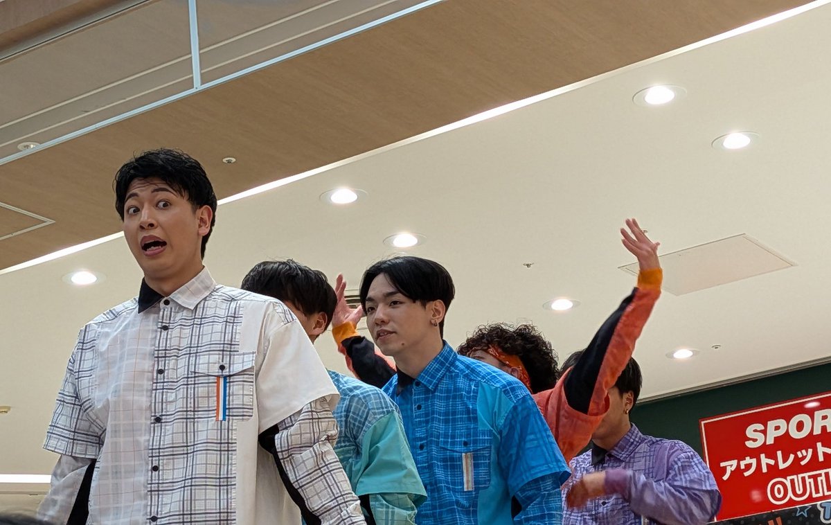 Motothika4's tweet photo. イオンタウン守谷でのフリラ、結構近くで見れました✨️
ロキの時に、ネス君の顔が面白かったです。
#エスピスさしすせそ https://t.co/IFa35ioQo1