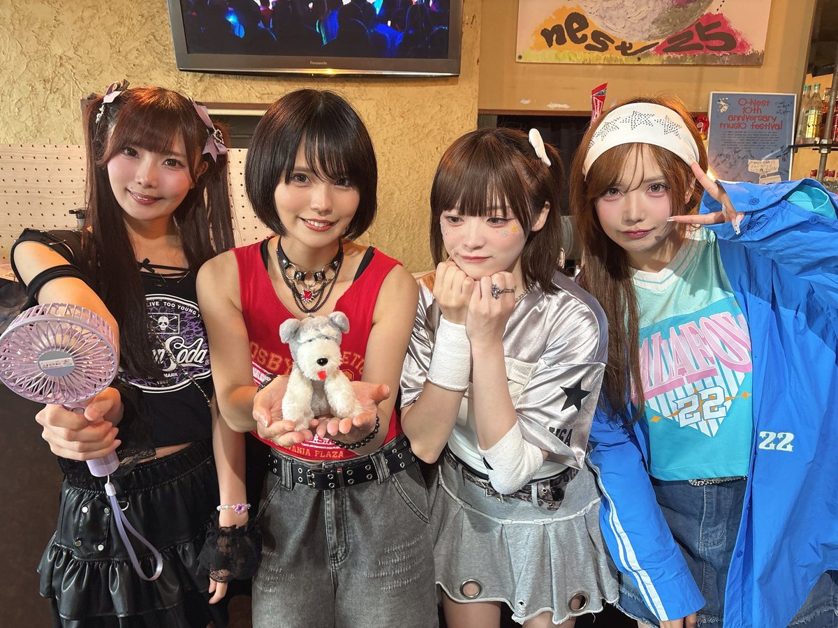 RIFFBABYZ_info's tweet photo. 本日はご来場ありがとうございました！

次のライブは明日五反田と秋葉原にてお待ちしております‼️

お楽しみに✨ https://t.co/fuEpduvwU9