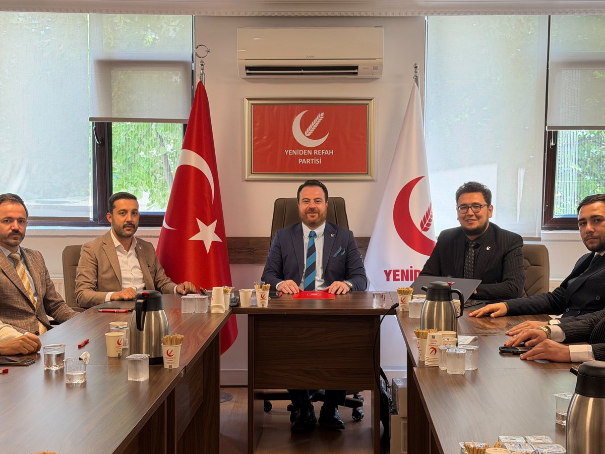 melihguuner's tweet photo. Toplumsal Mağduriyetler Kurulu 3. Grup Aylık Planlama Toplantımız;

Kademeli Emeklilik
Staj ve Çıraklık Mağdurları
KHK Mağduriyetleri
Covid Yasası Mağdurları
Şehit ve Gazi Aileleri Mağduriyetleri
Atanamayan Öğretmenler

Komisyon Başkanlarımızla başlamıştır.
Hayırlara vesile olsun inşallah.