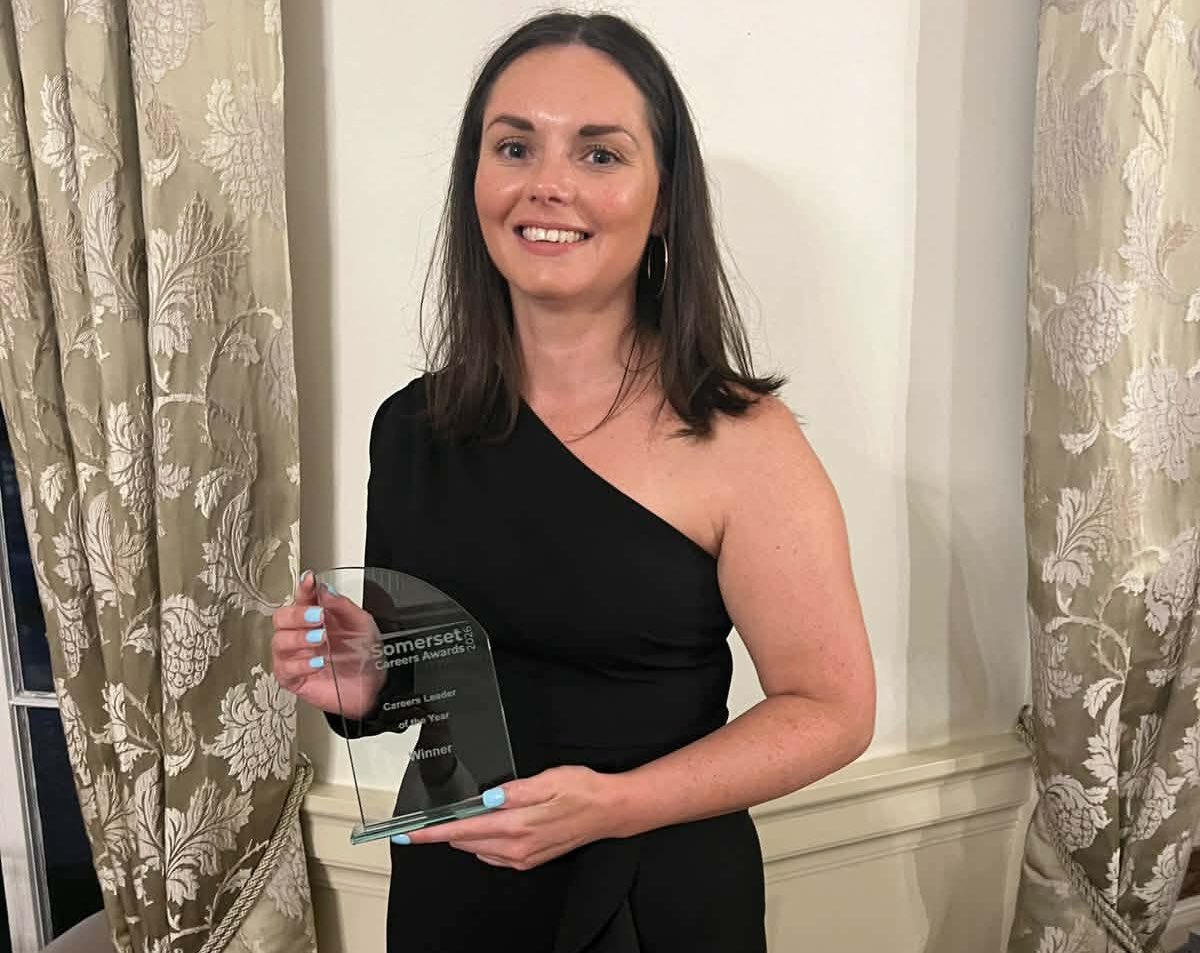 burnham_on_sea's tweet photo. A Highbridge school’s careers advisor has been named Somerset’s Careers Leader of the Year — read more at: https://t.co/zhkTMWuxFZ  @_TKASA https://t.co/8sw3PbTMlI
