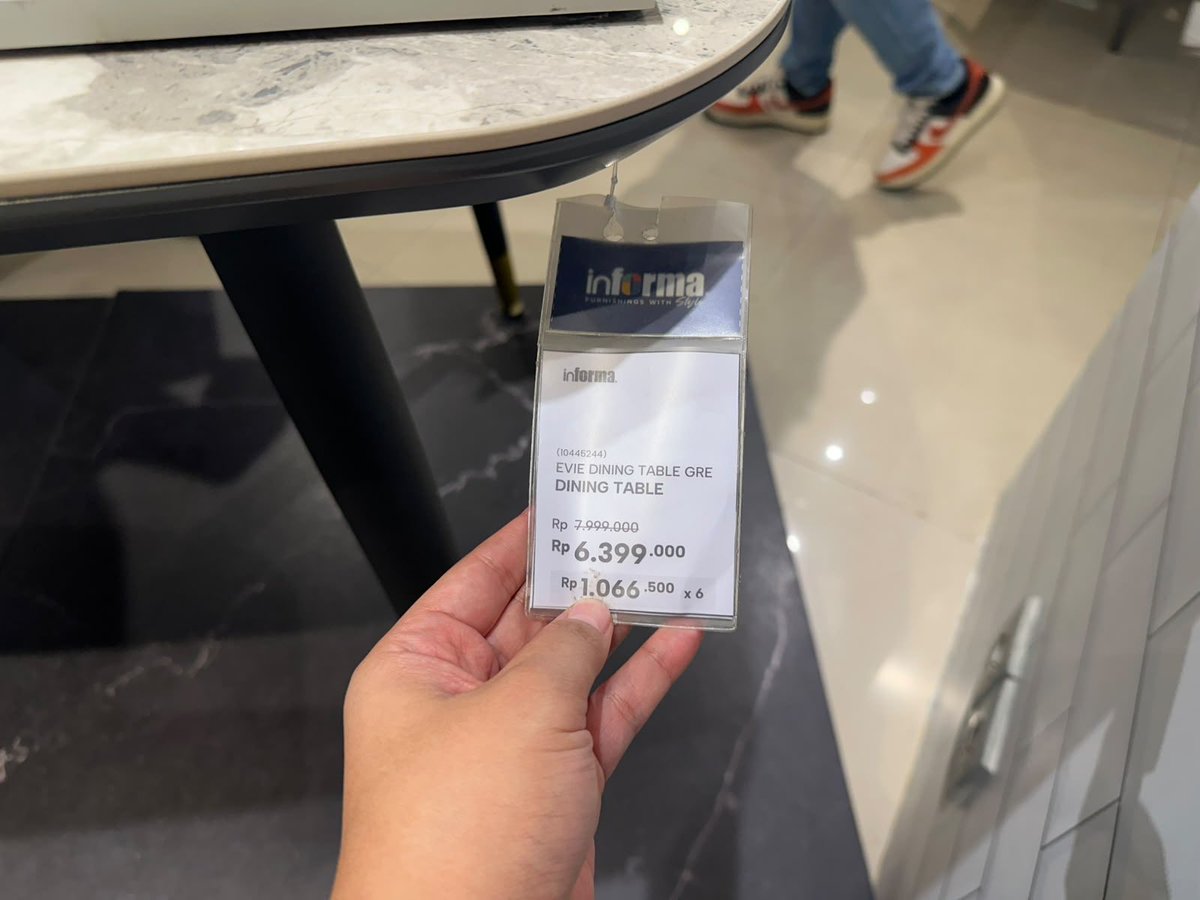 lidyadisini's tweet photo. DIJUAL CEPAT.. MEJA MAKAN INFORMA🔥🔥
Dengan desain minimalis dan dilengkapi alas meja bermotif marble

Dijual karena meja kebesaran utk rumah kami. Baru 2 hari sampai dirumah.

SIAPA CEPAT DIA DAPAT. Yang dapat beruntungg...
Harga 5,3jtNego. Beli 6,4jt

Lokasi: Tangerang Selatan https://t.co/AMiHzI7IHK