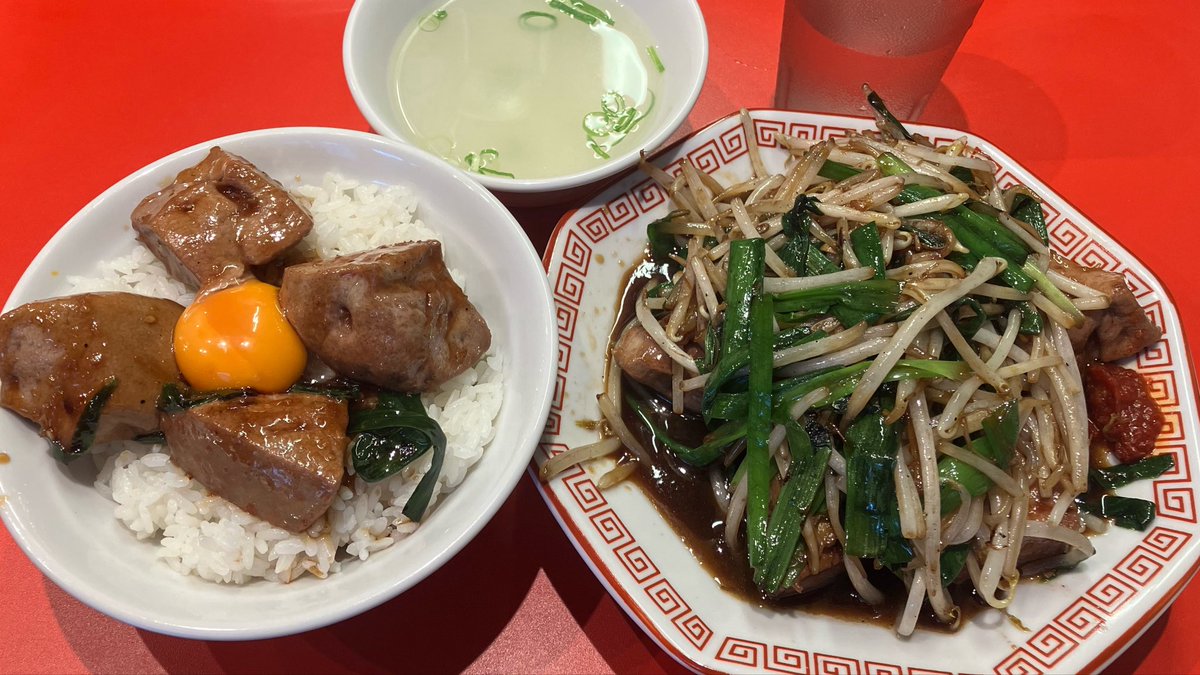 matsuko222's tweet photo. 早朝サウナ後、新宿で散財
レバーもりもり食べてから昼寝💤
まつこは回復した！
#レバニラ中華満腹
#純レバ丼 https://t.co/gMEa3Vrm6H