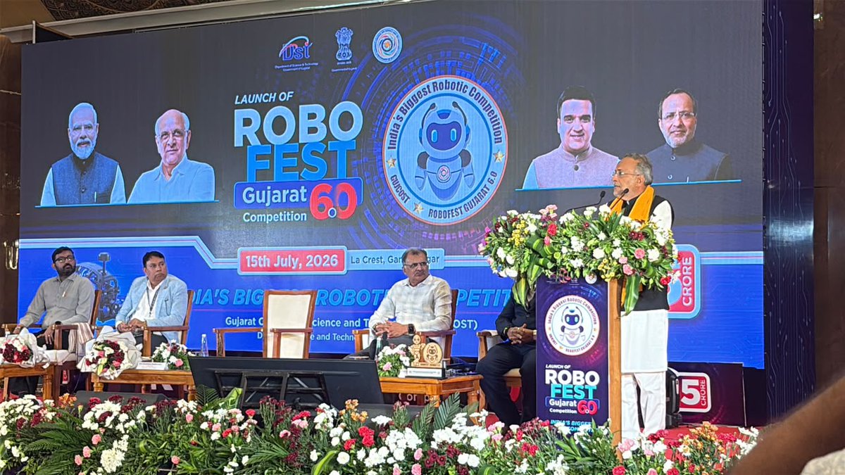 AyushiJosh72660's tweet photo. Bhavnagar welcomes the brightest minds! Hon. Minister @arjunmodhwadia inaugurated Robofest 6.0, proudly hosted by @RSCBhavnagar. Together, we're shaping tomorrow's innovators. 🤖🇮🇳 #STEM #Robofest6 https://t.co/tiUmhKXGlo