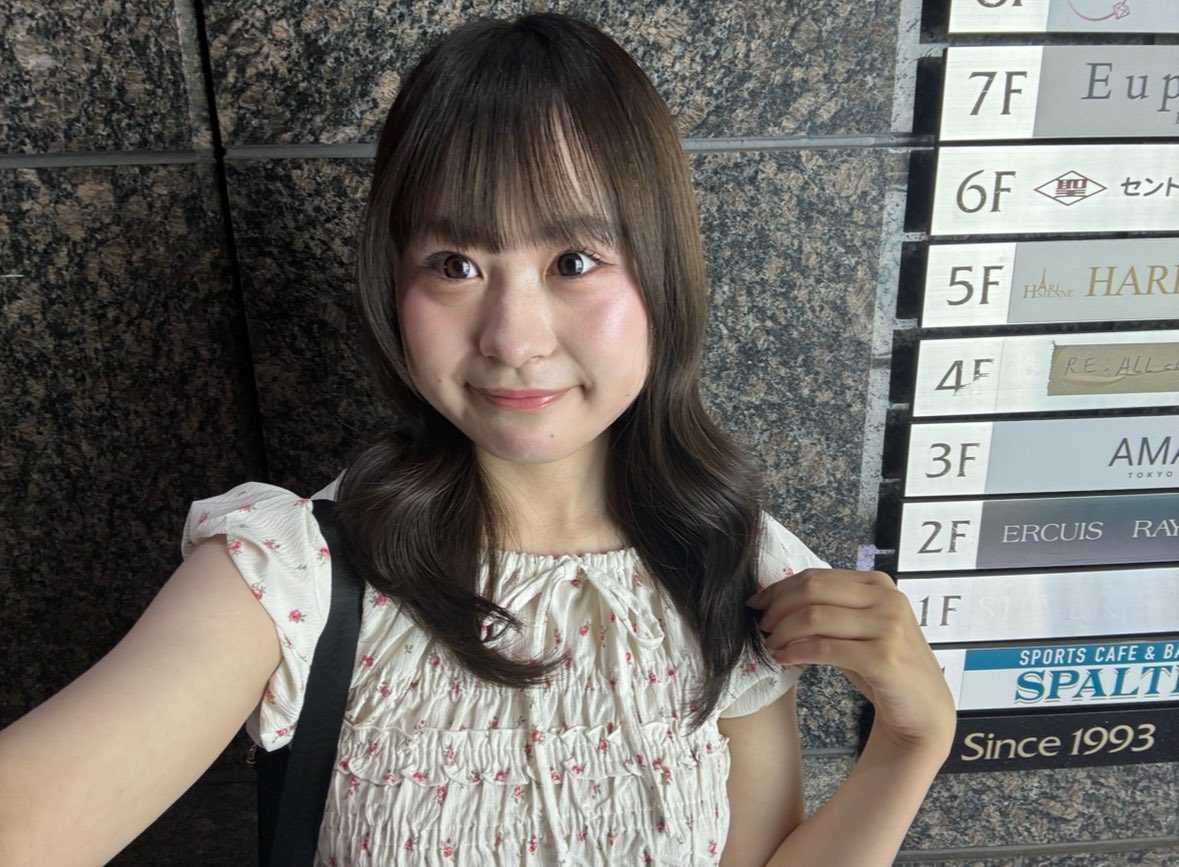 Miku151314's tweet photo. ミスポップガールに出場します！
日本一かわいい女の子になれるようにいっぱい頑張ります(ง •̀_•́)ง
応援よろしくお願いします‼️✨💝
 #MissPopGirl
 #出場宣言
 #女子高生
@pop_girl35308 https://t.co/m8BXpxy6Vq