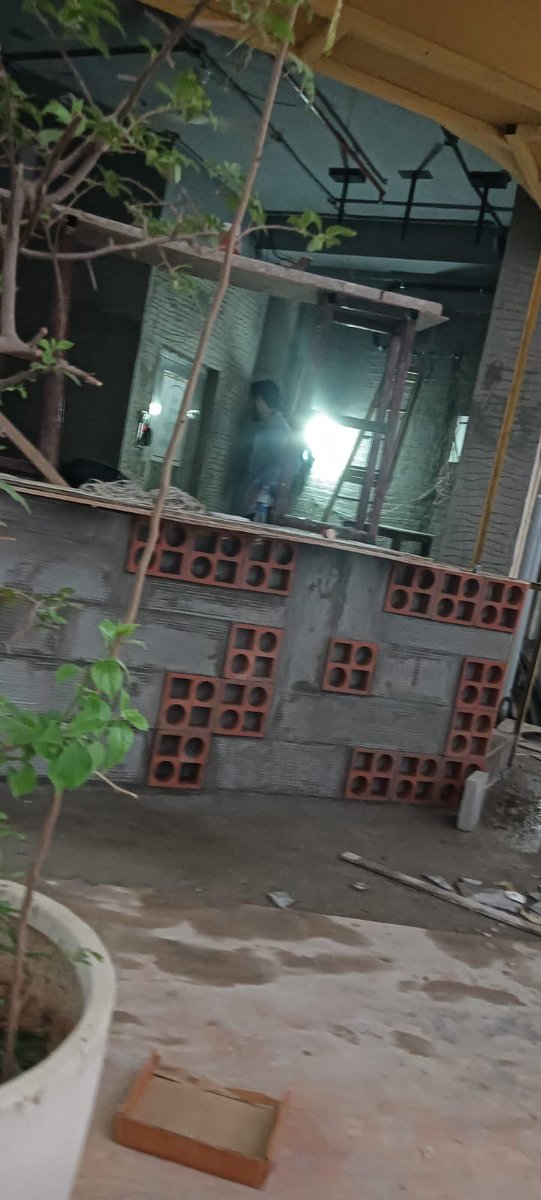 Aasif03's tweet photo. Unauthorized structural alteration in progress at Delux Mahal CHS, 16th rd, Bandra W, External wall broken for a commercial exhaust duct. Immediate inspection by @mybmc is urgently needed. @mybmcWardHW https://t.co/jOEsoeY83O