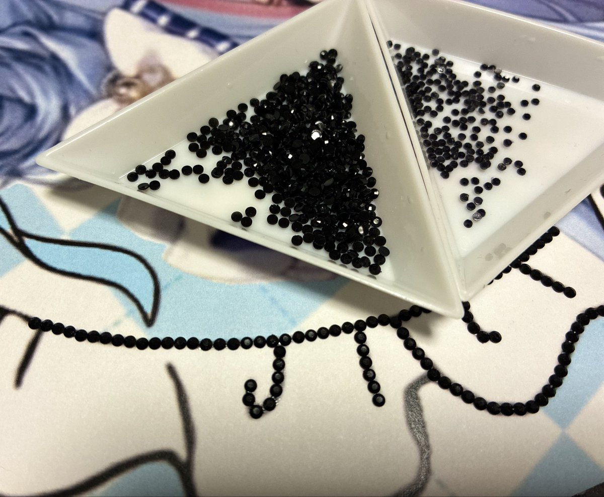 345ry09's tweet photo. ライブまであと2週間！
そろそろ始めますか💪
今回も超絶可愛く仕上げようと思いまする🫶
果たしてイメージ通りに出来るでしょうか💭 https://t.co/gB2nsJLHrl
