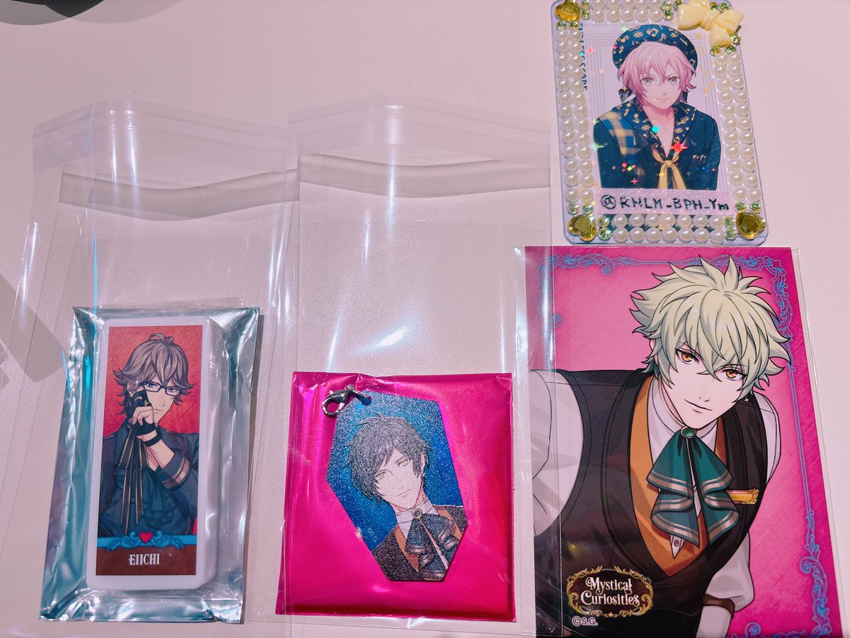 RHLM_BPH_Ym's tweet photo. 《交換》うたプリ グラショ 鉱石風アクリルチャーム ミントタブレットコレクション インスタントティー おまけブロマイド

《譲》瑛一、綺羅、大和

《求》ナギ

ただいまサンシャインシティにいます。
検索からもお気軽にお声かけ下さい·͜·❤︎ https://t.co/vHWuhzbJyW