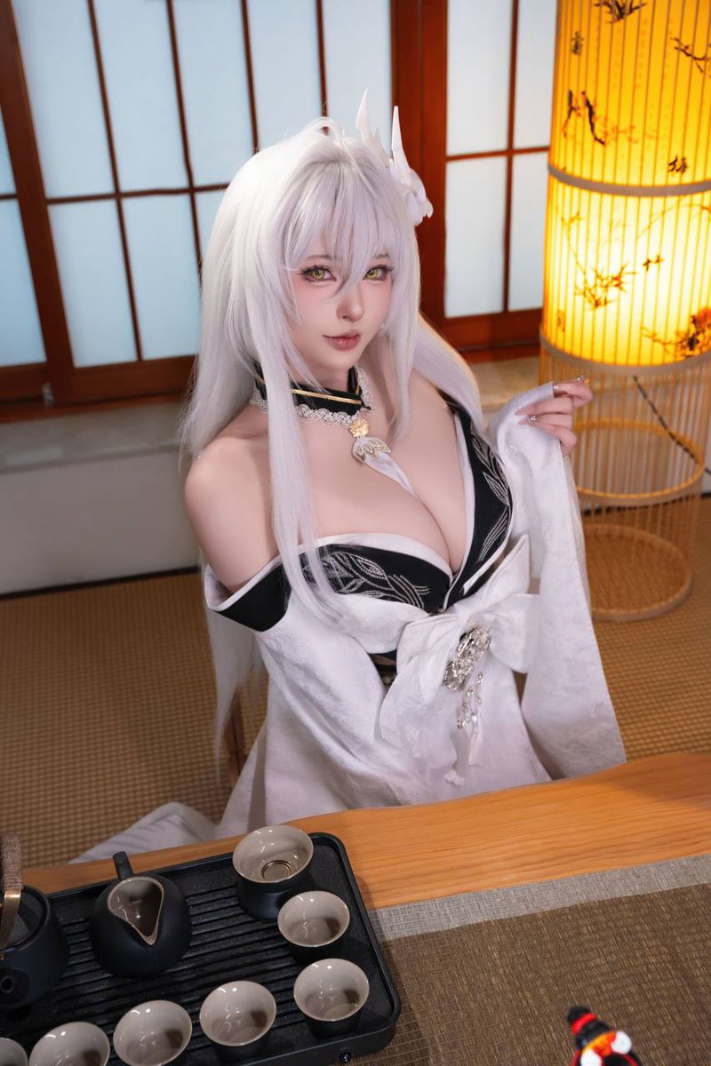 Crypto_HareBnb's tweet photo. 宝子们喜欢的白丝 #cosplay #白丝 #奶凶 https://t.co/xkauDlVu6Y