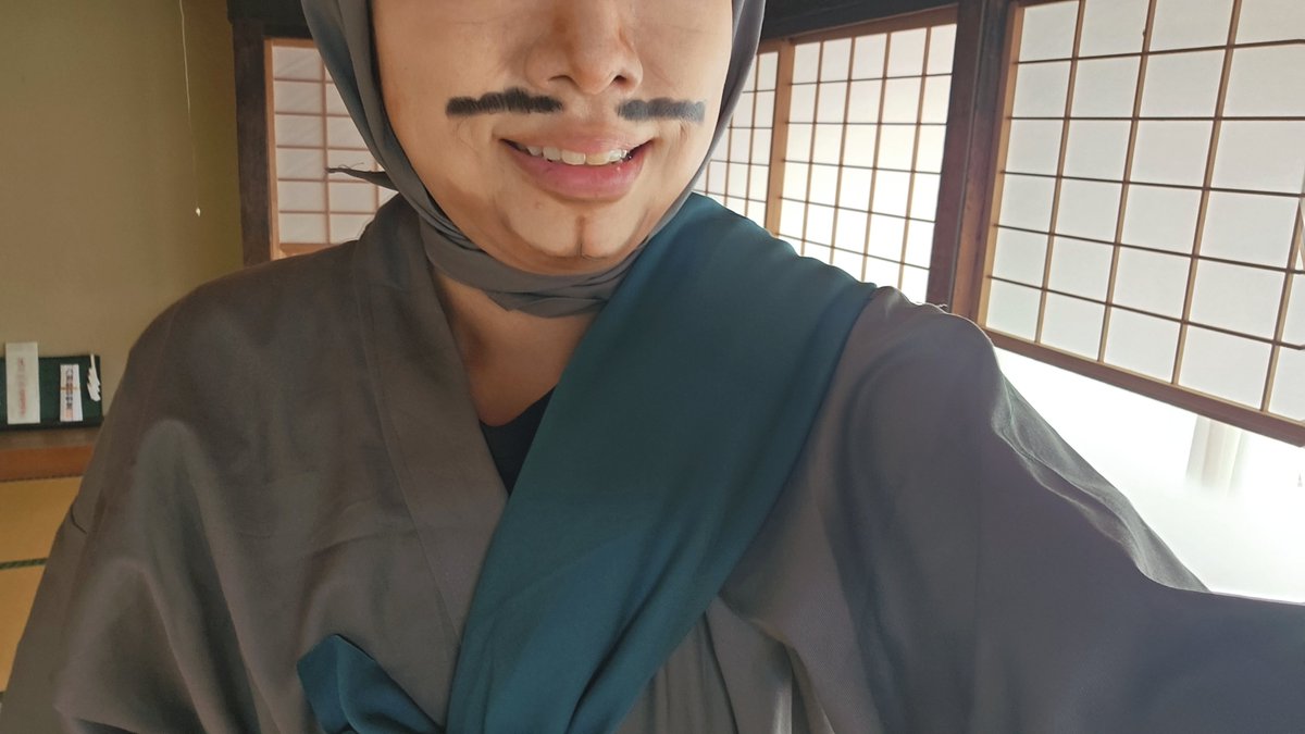 msk_cos50's tweet photo. 今日まで密かに山野先生準備していまして、初めてのモジャ眉、モジャ髭、ケツアゴメイク褒めてくれて嬉しかったです(笑)

 #いいねな風魔の段 https://t.co/kMWytGc1fw