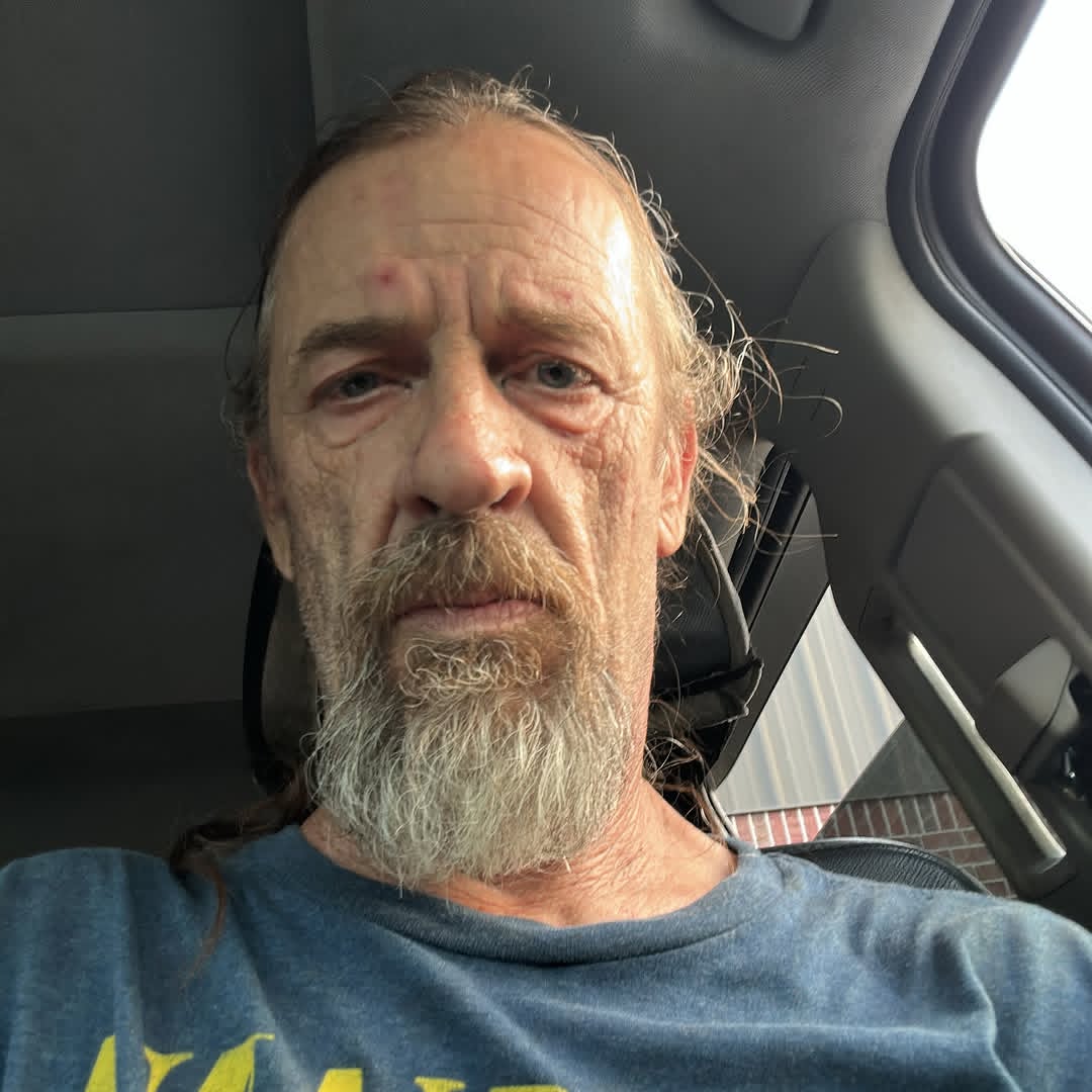 donbubba_'s tweet photo. I'm looking for hookup https://t.co/gqb7oQamoX