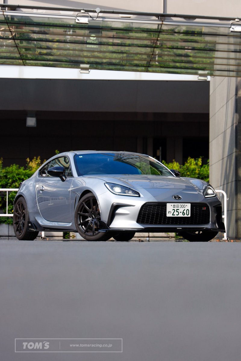 TOM'S TOKYO SHOWROOM
