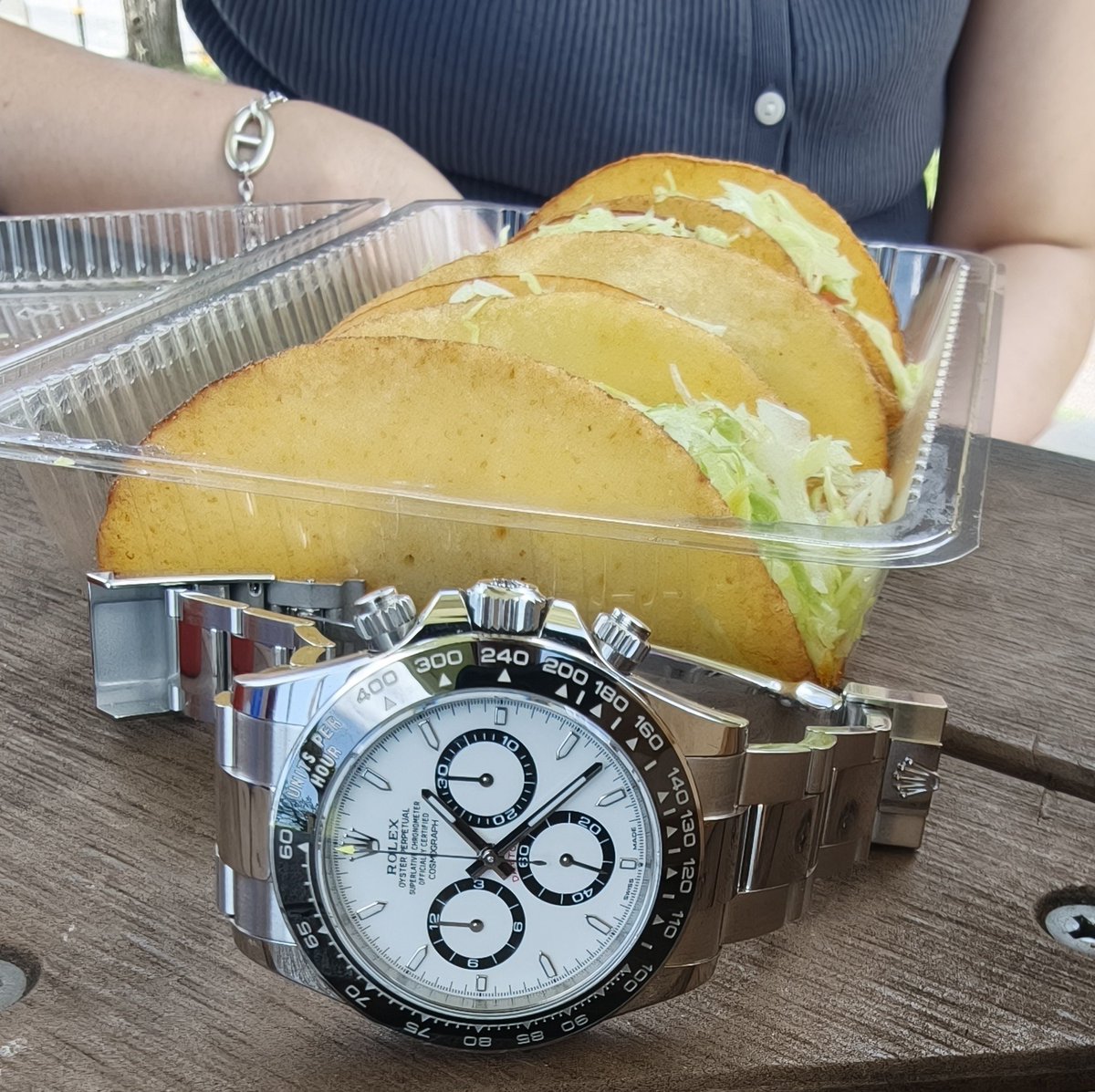 タコス出品 タコス美味しいです。宜野湾市から移転後初の訪問ですが、ベースのお味