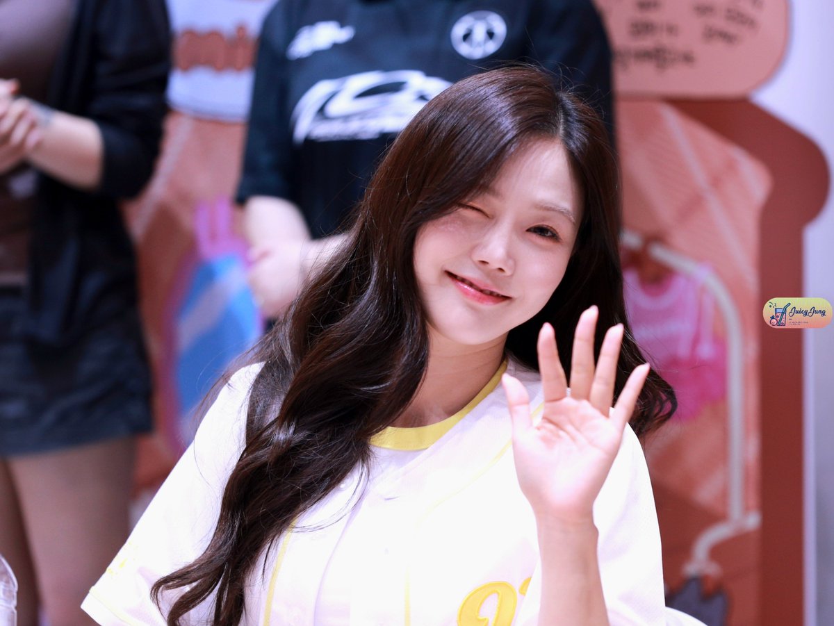 상큼한 쩡 tweet media