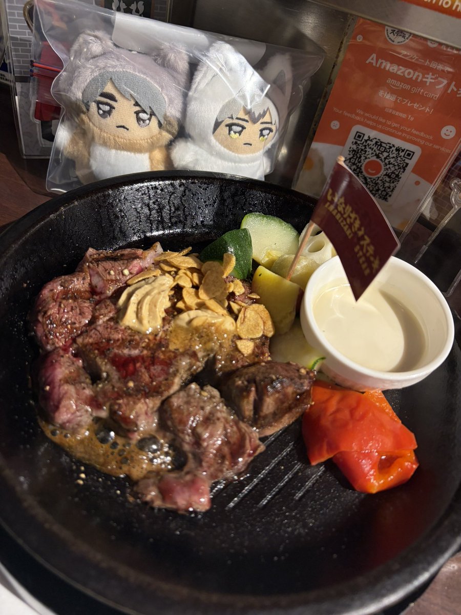 _mitsuki717_'s tweet photo. #いなりざきステーキ
#ハイキュー
今日もステーキ😆✨池袋西口店さんへ。
遠慮なく肉と油を浴びるが良い我が家のジップロック✨✨
双子のキラキラお出迎えフウーッ！！😆💕
治が目の前の素晴らしい席で二人前食べたよ💣
お肉がジューッッ‼️やで😁✨
マジ腹一杯で頭動かんで🦊✨ https://t.co/7Q5oofe3K3