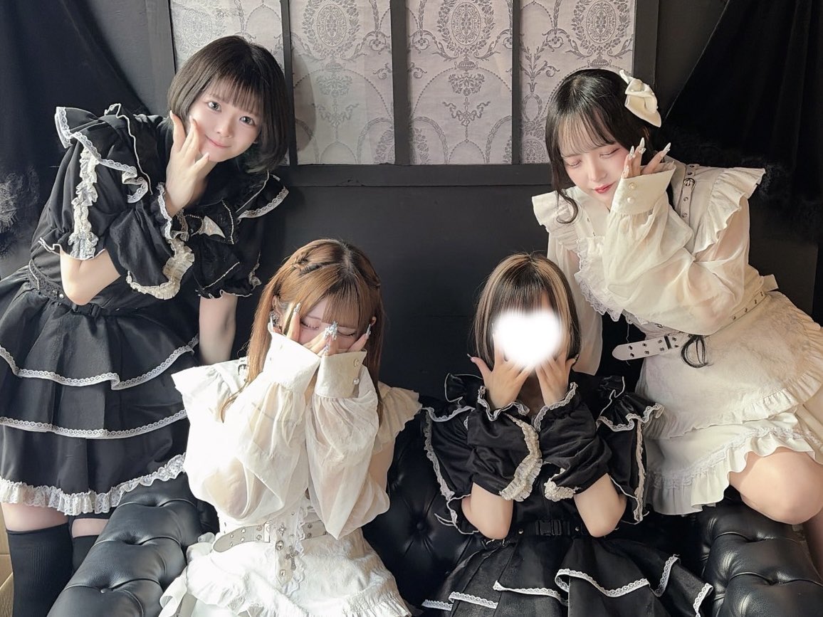 Antinomy_0's tweet photo. ˚ʚ 7月18日ɞ˚
18:00~23:00(l.o. 22:00)

なな（@Nana_0707y ）
ねこうそ(@nkusnyan )
ゆんゆん(@uzoxd )
みゅんうさ(@myun_usa )
かほ

#Antinomy #コンカフェ https://t.co/EJYKpXqZ2B