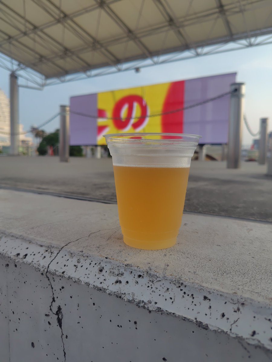 triazoleeeeeee's tweet photo. クラフトビールフェスで飲む https://t.co/GbujqdWE4Y