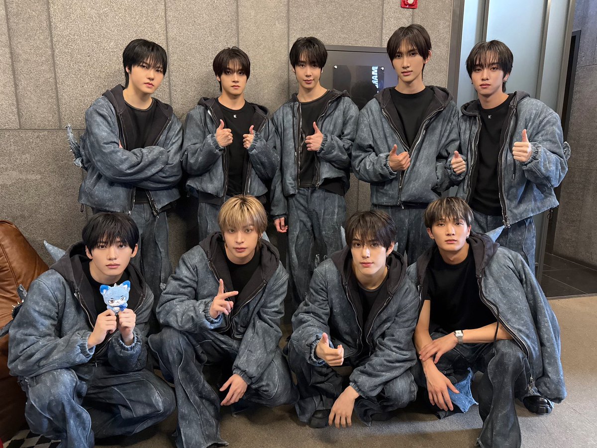 xikers_official's tweet photo. [👀] 260718

#Hi_kers👋 #xikers #싸이커스 https://t.co/vNWDgI6INJ