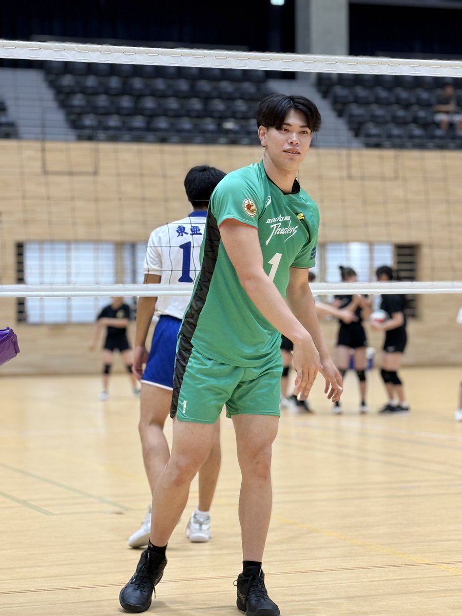 Thunders_vb's tweet photo. ⚡️社会貢献活動⚡️
7/18（土）
山口県下関市
下関×広島サンダーズバレーボールスクール2026
#柳北悠李 #坂下純也 #阿部大樹 選手が参加しました🏐

昨年に引き続き、東亜大学男子バレーボールさまにもご協力いただきました🙇

#広島サンダーズ
#hiroshimathunders https://t.co/EgzmFf5QIB