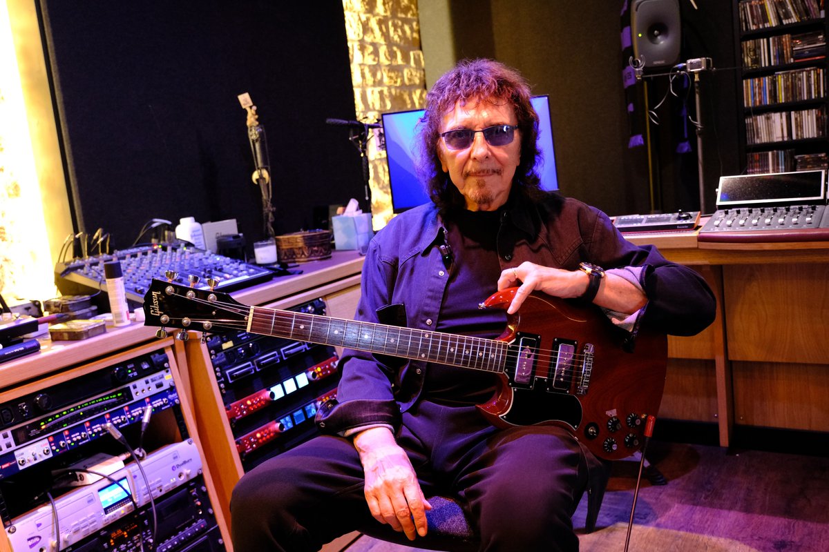 tonyiommi's tweet photo. My guitar raffle in support of the Queen Elizabeth Hospital ends this Sunday. If you'd like to be in for a chance to win my Gibson SG and other personally signed prizes, you can enter at the link below. Thanks for your support! - Tony ✟

https://t.co/X1UBzklNra https://t.co/JxPfA01Vlg