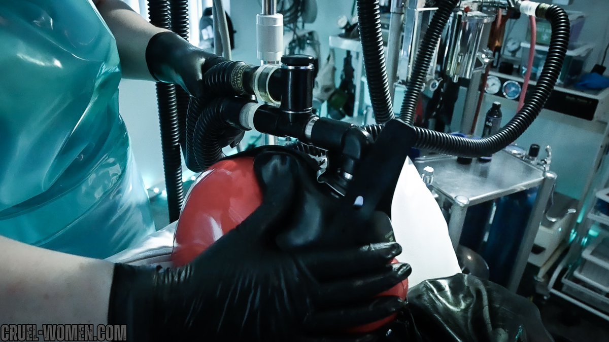KinkKapture's tweet photo. RUBBER HOSPITALISATION on https://t.co/MD1AukjsnG

#rubberfetish #latex #rubberbondage #bondage #medfet #medicalfetish #bdsm #femdom #femaledomination #fetish #fetishfilm #fetishfilming #cruelwomen https://t.co/uKSurAmL6S