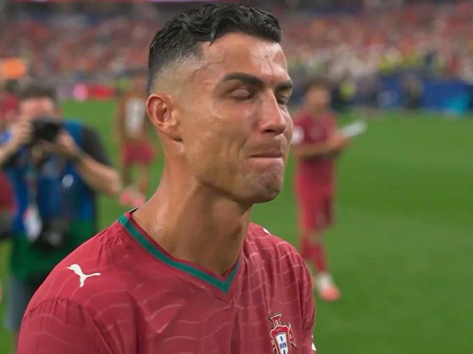 Julay666's tweet photo. @TrollFootball https://t.co/G43h9DqomY
