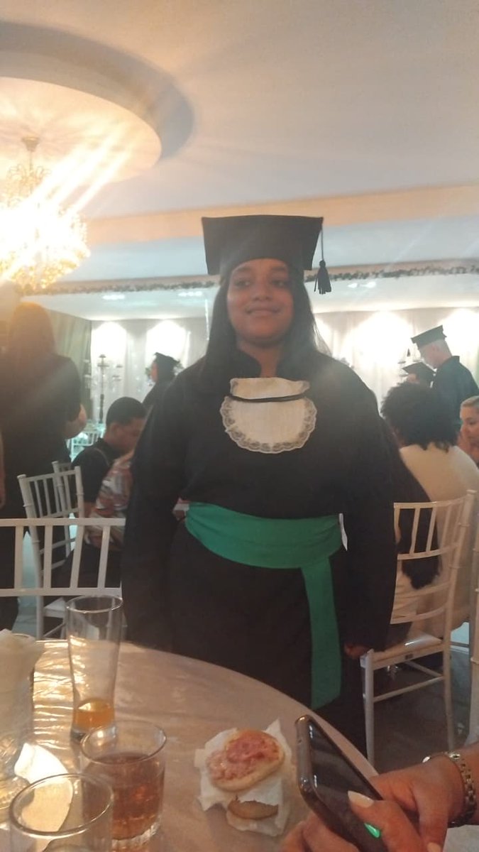 papaidoravi's tweet photo. Concerteza um dos dias mais feliz da minha vida , minha filha formada em Técnica veterinária seu sonho realizado , Obgd Deus por tudo 🙏🏽, gratidão sempre

Minha menina cresceu 🥹🩷 , mas sempre será meu bb , pai te ama muito Victória 🥰 https://t.co/mZWEZoIY9K