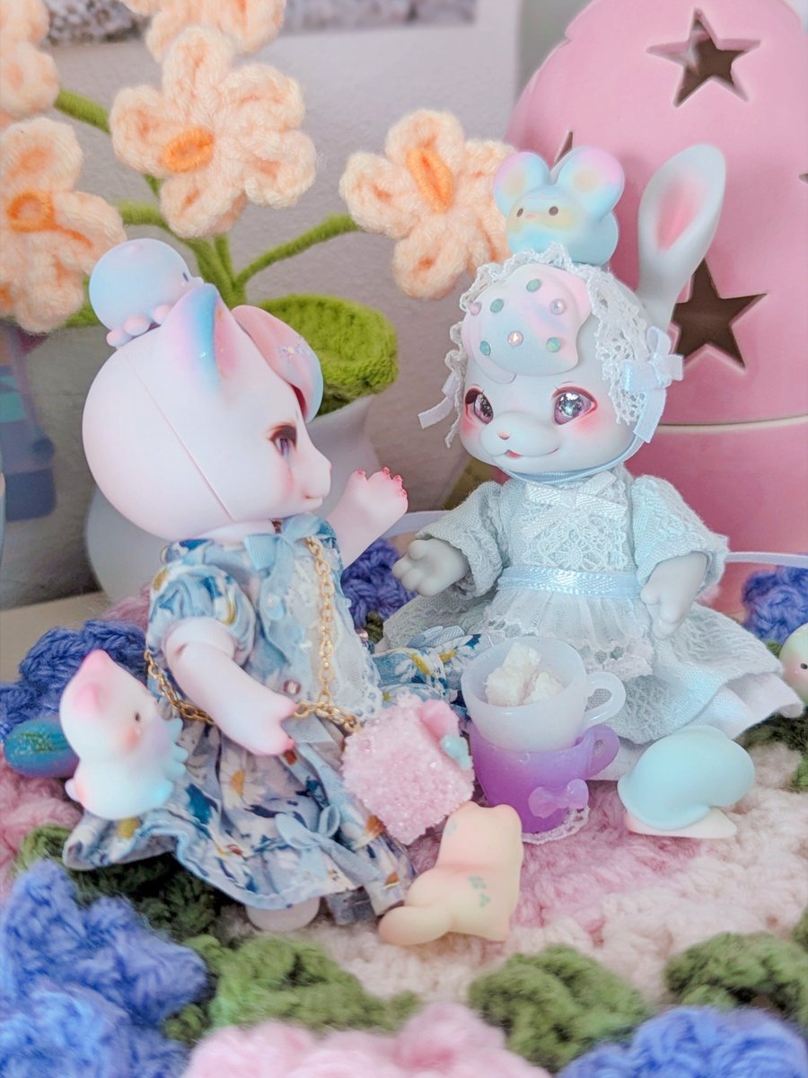 PowderRune's tweet photo. a tiny tea party with lots of sugar! ☕◽
#cocoriang #kumukuku
#achueド #panmimi
#おもいでどろっぷす https://t.co/KlOLKJAuyS