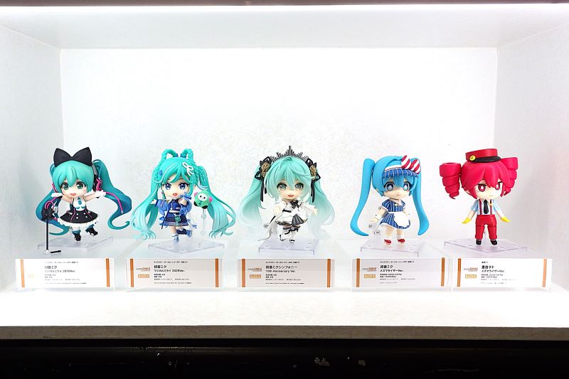 hobbyJournal_'s tweet photo. #グッドスマイルカンパニー が一般消費者へ新紹介を紹介するイベント #グッドスマイルフェス を開催しました。会場に多く並んでいたのはゲームキャラクターのフィギュアです。さらに、プラキットには初心者向けもありました。詳細はこちらをクリック→https://t.co/CyMNKJ0Qb7 https://t.co/y00ptCsS9S
