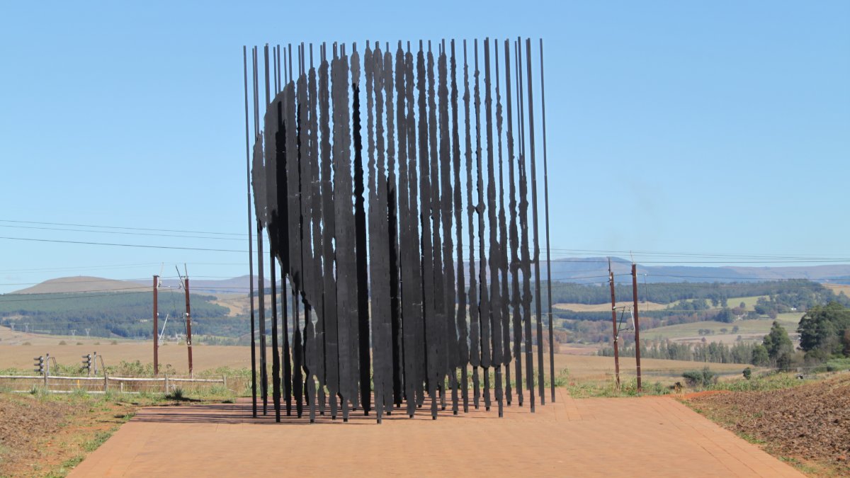 FlowComms's tweet photo. Today, we pause to reflect on the legacy of Nelson Mandela and honour his memory by helping others.

Every little bit counts.

Happy Mandela Day from the Flow team.

#MandelaDay #FlowCommunications https://t.co/aHix8HhGZ9
