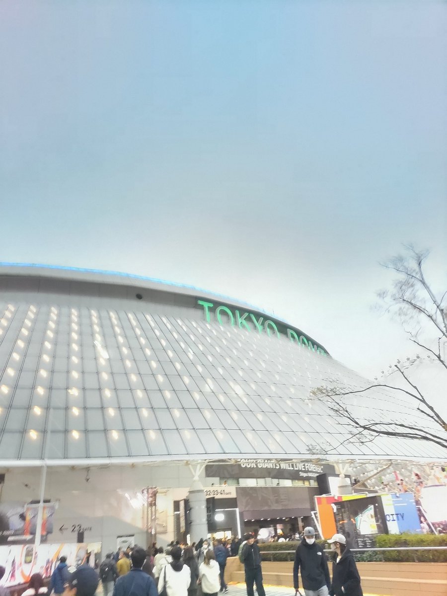 sugasugata's tweet photo. 今日は観に行けず残念
仲間達が現地へ👍
竹丸‼️
そして
お帰り尚輝‼️

＃ビバジャイアンツ
#ジャイアンツおじさんの呟き https://t.co/WYZWG1Gap7