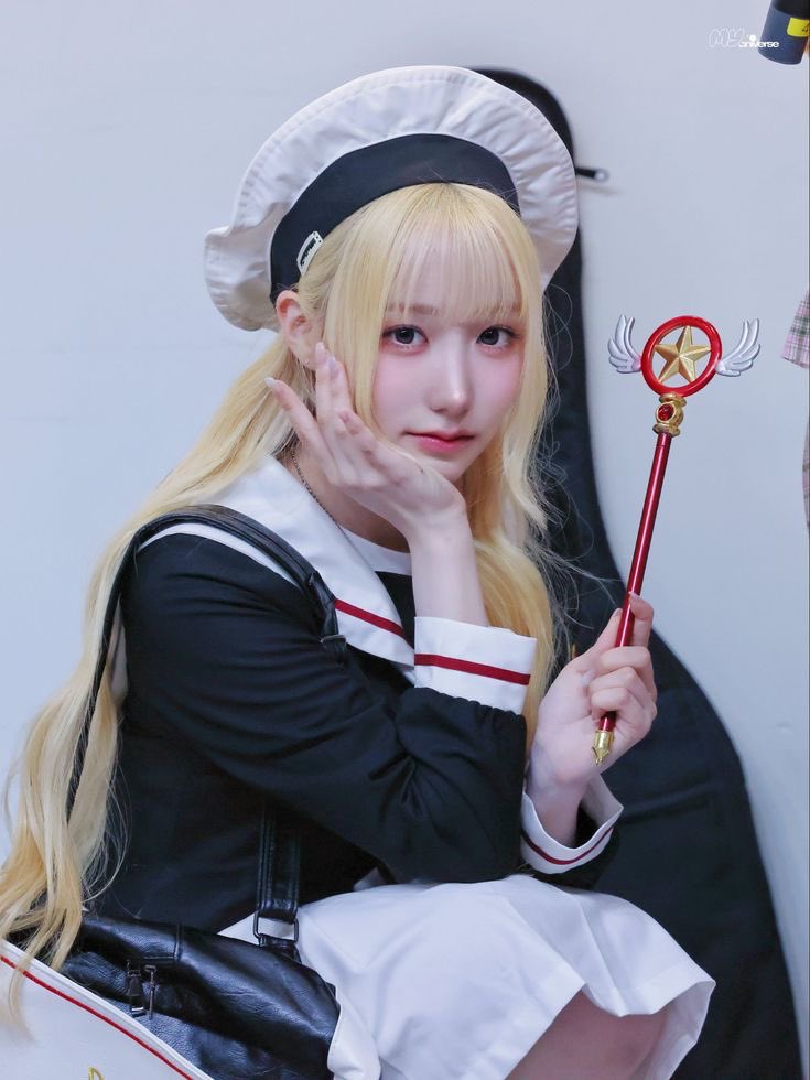elysiaful's tweet photo. mei always has my favourite cosplays i adore her >< https://t.co/fWckXh59Pu