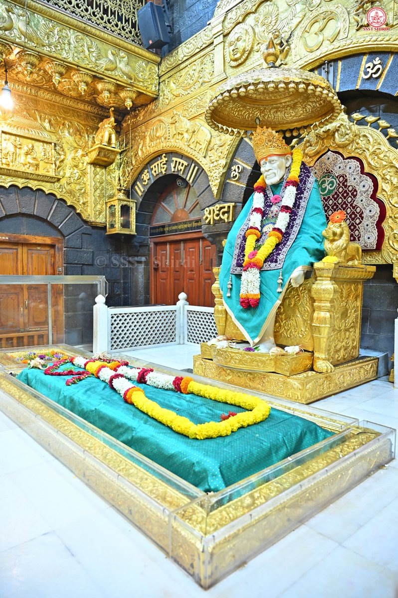 SSSTShirdi's tweet photo. *!! ॐ साई राम !!*
*श्री साईबाबा संस्थान विश्वस्त व्यवस्था,शिर्डी*
*!! ॐ Sai Ram !!*
*Shri Saibaba Sansthan Trust, Shirdi*
≈≈≈≈≈≈≈≈≈≈≈≈≈≈≈≈≈ 
*आरती :-शिर्डी माझे पंढरपुर*
*शनिवार १८ जुलै २०२६*  
*Aarti :-Shirdi Majhe Pandharpur*
*Saturday 18 July 2026* https://t.co/oYxbobtx9n