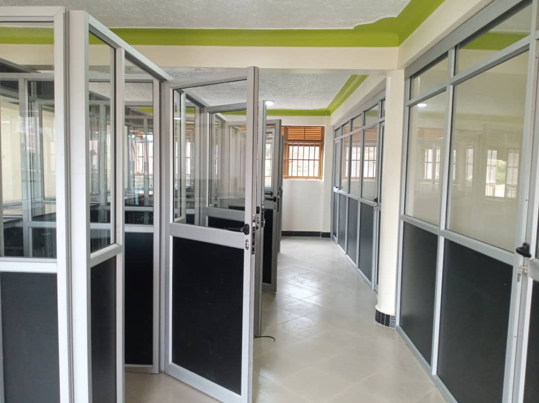 geraldb360's tweet photo. @wekesa_amos @_GL_Collection Quality Aluminium Works, We supply and fix Quality Aluminium Windows, Doors, Curtain walls, Cladding among others (0783773085 / 0702388504) https://t.co/z5jWkAEn8V