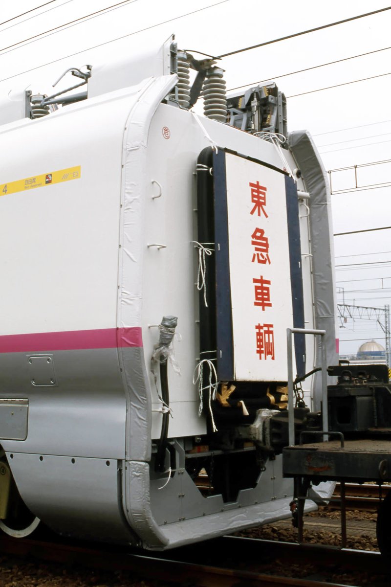 Syas's tweet photo. E3系試作車の甲種輸送時の連結面
 #これよりレアな鉄道写真をあげたやつが優勝 https://t.co/V7cLv6ODvQ