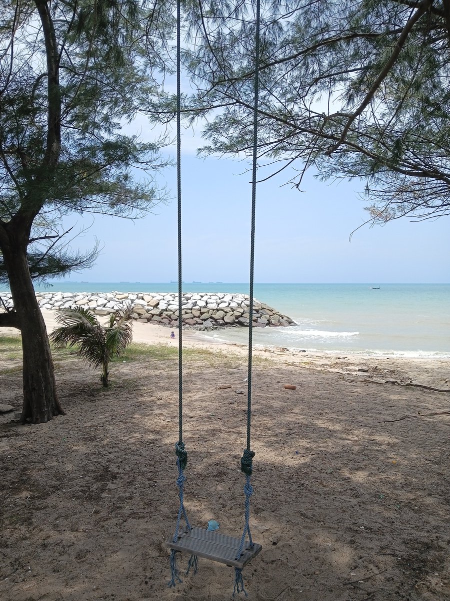 Rider77_Rayong's tweet photo. มาไกลเลยวันนี้...ทะเลสวย 🌊
#pmy
#ระยอง https://t.co/6V5pp1rEnG