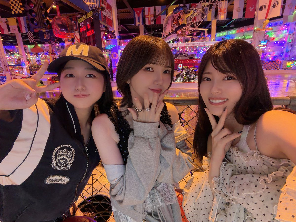 t_chiemi1006's tweet photo. あかりんとここちゃんと遊んだ日🎮🚗✨✨ https://t.co/ha6YNDW1zA