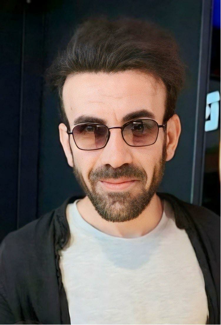 __lamia50's tweet photo. @hma2023ham @_AsiaOgl هذا مو وسيم ؟! 
اللي مايشوفونه وسيم عديمين ذوق https://t.co/jk4Z0Vbi7C