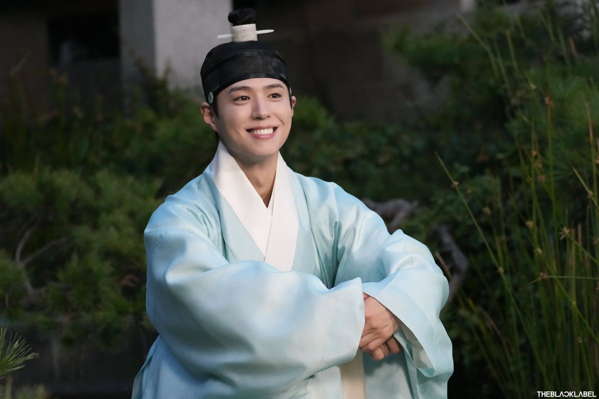 BewithGum's tweet photo. A prince charming who brightens up every day. 🩵✨

#ParkBoGum #Bogummy #Bogum
#박보검 #โบกอม #พัคโบกอม https://t.co/uqQge1RBUZ