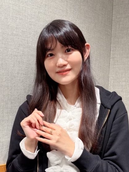 hayaminpop's tweet photo. 沙織さんのヒミツ🤫...?

小学生1年生頃、「ゼルダの伝説 時のオカリナ」をやりたいと母に願ったものの、最初に買えたのは攻略本で、それを読んで満足🤭

その後、やっと本体を入手したお母様が、満足してしまった沙織さんを呼び、「観てな」と夜な夜なプレイングしたそうっ
#早見沙織 #ゼルダの伝説 https://t.co/zeu3mjKrLj