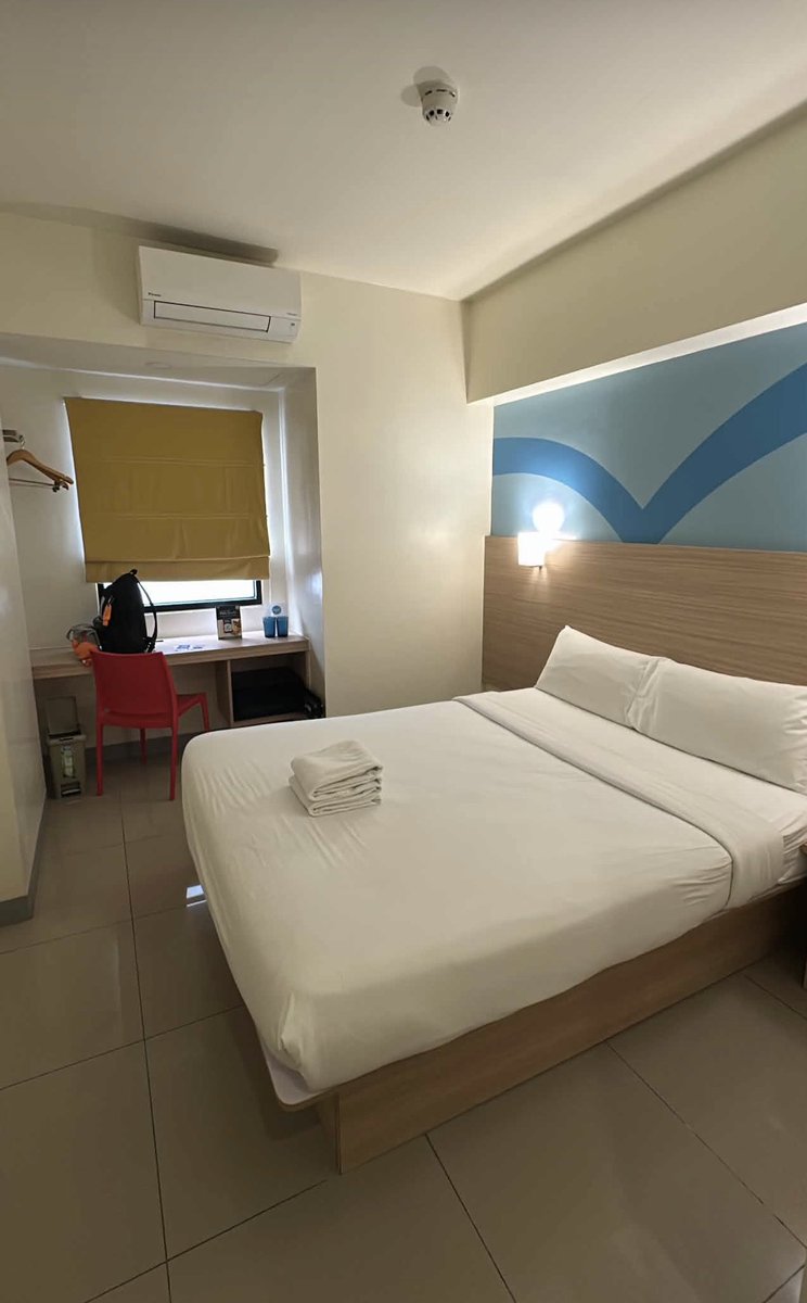 Sammzziiee's tweet photo. Home for tonight 💤

📍 Hop Inn Hotel, Ortigas

#plhiv #pozz #chub #uncut https://t.co/EZkTGIOKoD