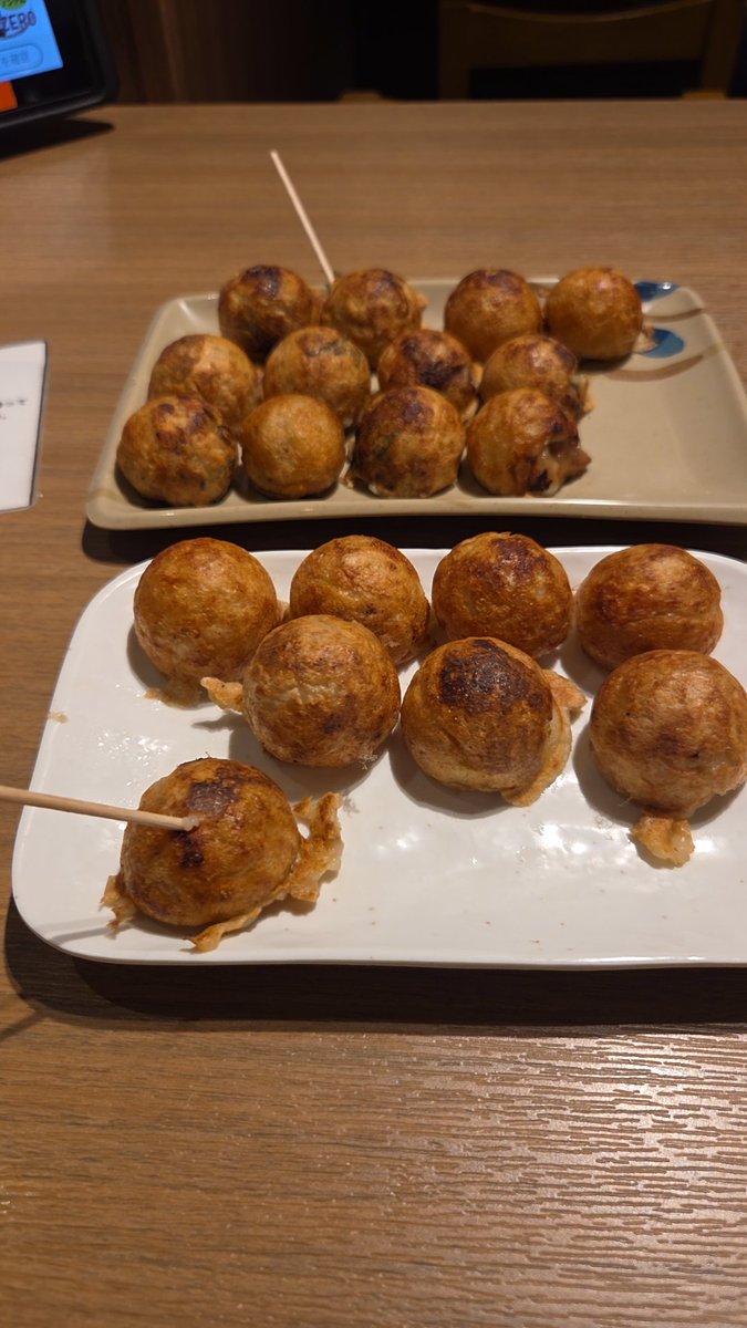 shiraxv2's tweet photo. 初大阪っぽい食事 https://t.co/nPjcLD2c00