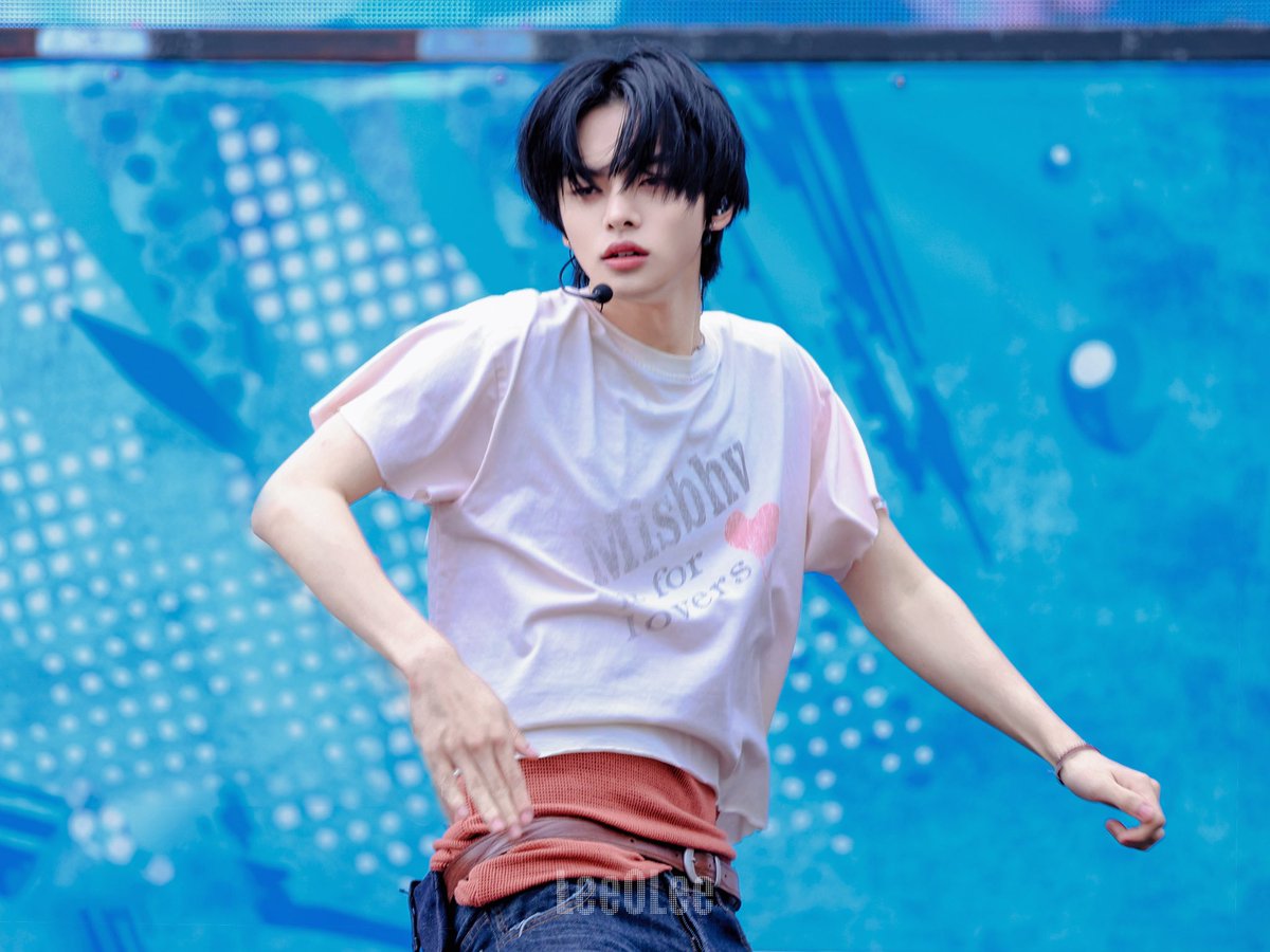 leeOlee5822's tweet photo. 260718
🩵

#리오 #이리오 #LEO 
#알파드라이브원 #ALPHADRIVEONE #ALD1 https://t.co/qEG7AffJiF